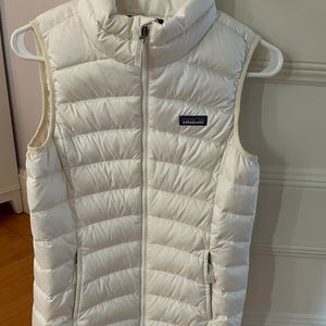 cream patagonia vest